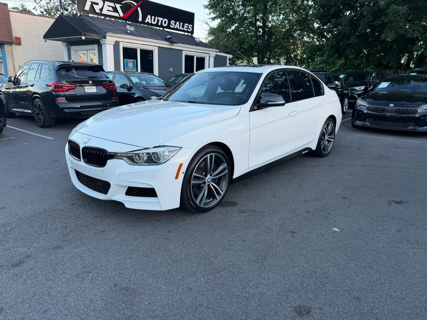 bmw 3 series 2017 WBA8B3G58HNU35389 image bmw 3 series 2017 WBA8B3G58HNU35389 image
